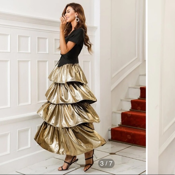 New Never Worn Tiered Layer Metallic Skirt and Black and Gold Contrast Panel Top - Picture 3 of 7